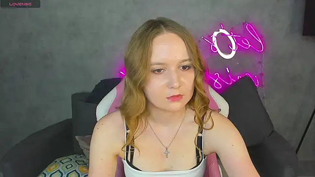 צ'אט XXX בשידור חי של Emmaa_Kimm