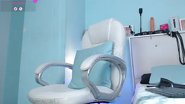 Emerald_gh Chat XXX live