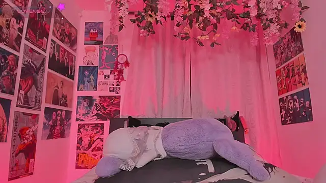 Živý XXX chat MissCurvyTop