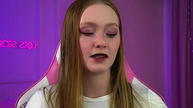 AgataFoxley Chat XXX in diretta