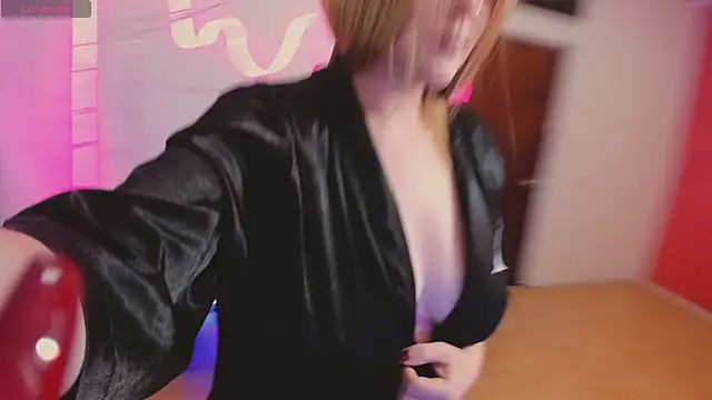 MillySandlerr Adlı Modelin Canlı XXX Sohbeti
