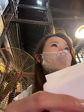 kiss_loo 即時 XXX 聊天