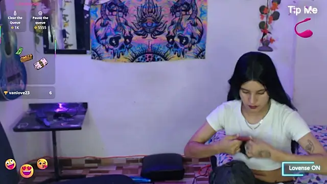 XXX chat uživo modela bastethott