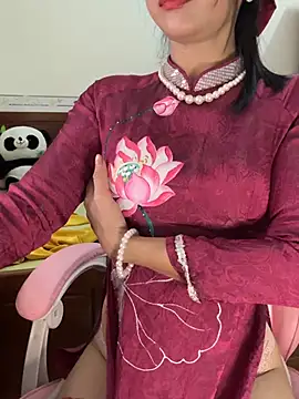 دردشة ___Erin___ الجنسية المباشرة