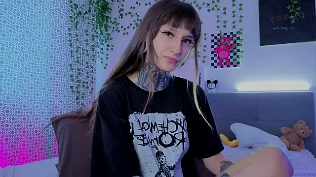 LilithPoisonn Live XXX chat