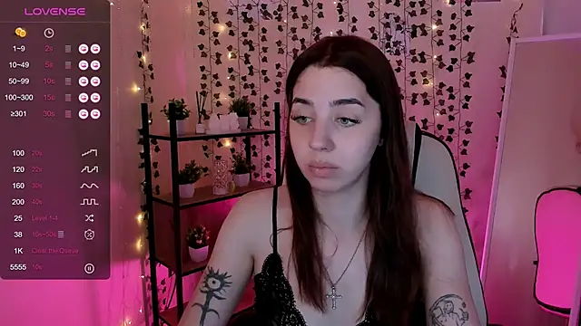 Chat +18 de CharliGrace_ ao vivo
