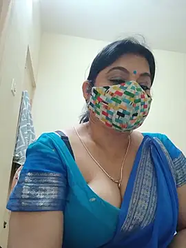 Ratna-777n Live XXX chat