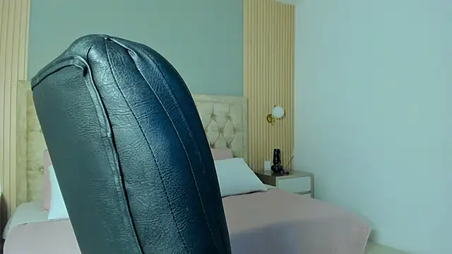 Chat XXX Live stefani_condya