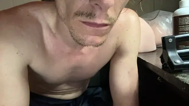 fxcking4ever Chat XXX in diretta