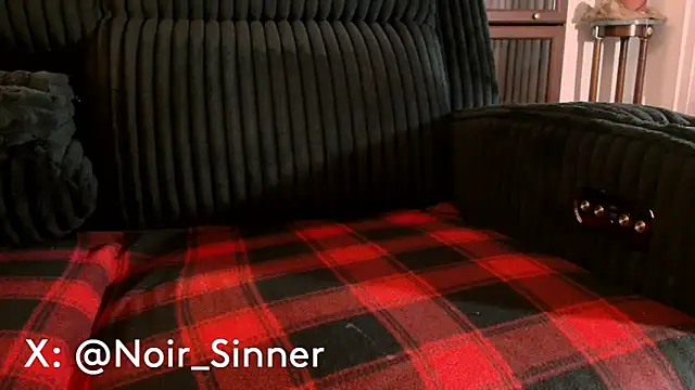 sinnernoir's Live XXX Chat