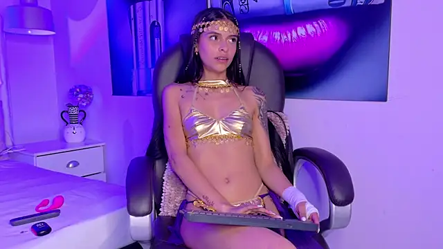 BunnyWolf_ Chat XXX in diretta