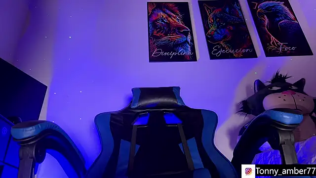 Chat +18 de Amber77__ ao vivo