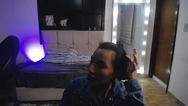 Wendy_1_ Chat XXX live