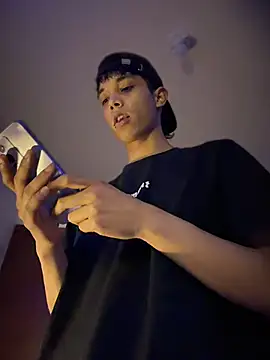 RoughDiamond_ – Naživo XXX chat