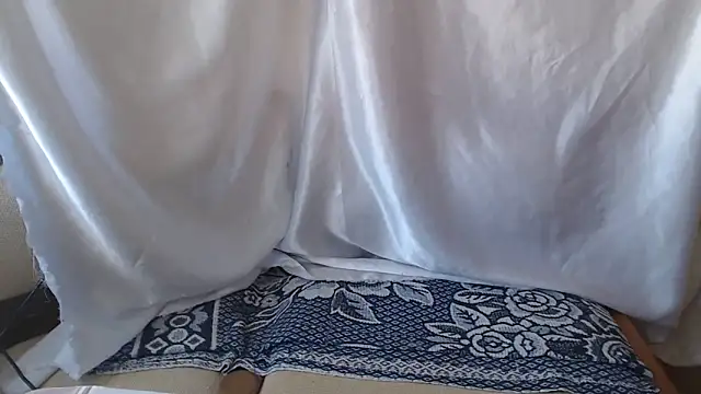 Burberrry_ Adlı Modelin Canlı XXX Sohbeti