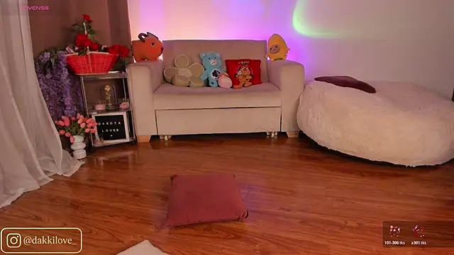 دردشة DAKOTA_LOVEE الجنسية المباشرة