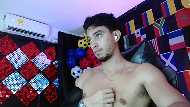 dante_18cm_ Chat XXX in diretta