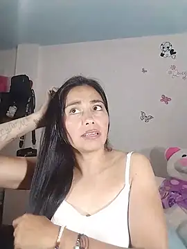 دردشة hanna_girl21 الجنسية المباشرة