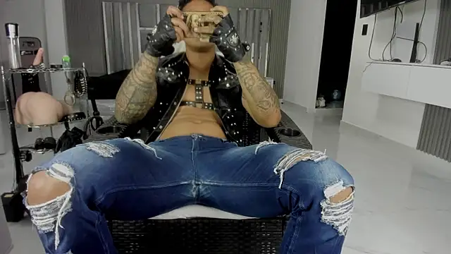 Živý XXX chat master_leather
