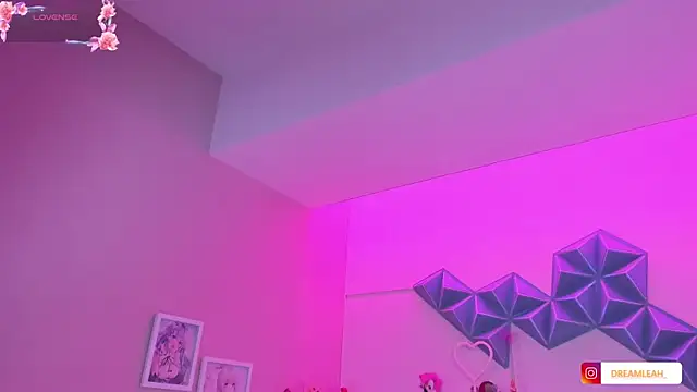 Chat +18 de dreamleah_ ao vivo