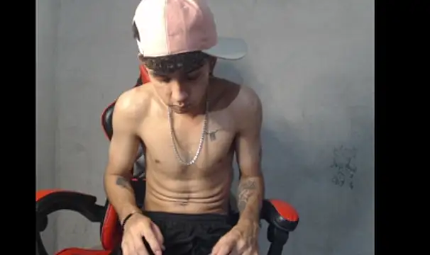 Chat +18 de Garu_hot19 ao vivo
