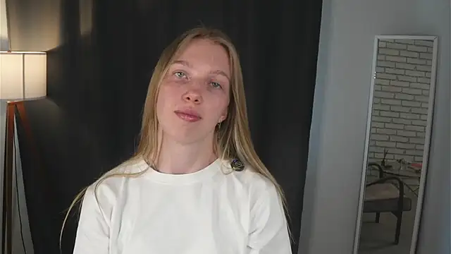 XXX chat uživo modela TorrieKataoka