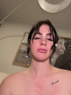 aus_queen's Live XXX Chat