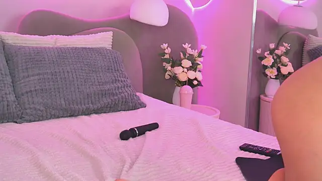 Nicole_Space Live XXX-chat