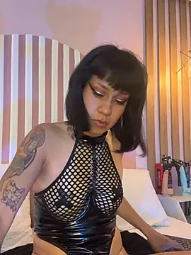 Valkiriia_wiine Adlı Modelin Canlı XXX Sohbeti