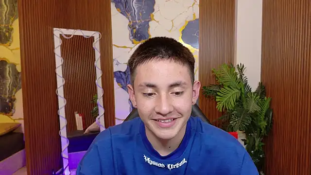 Andres_Tay 即時 XXX 聊天