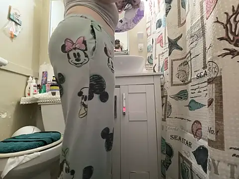 Czat XXX na żywo – Snowbunnycake_131
