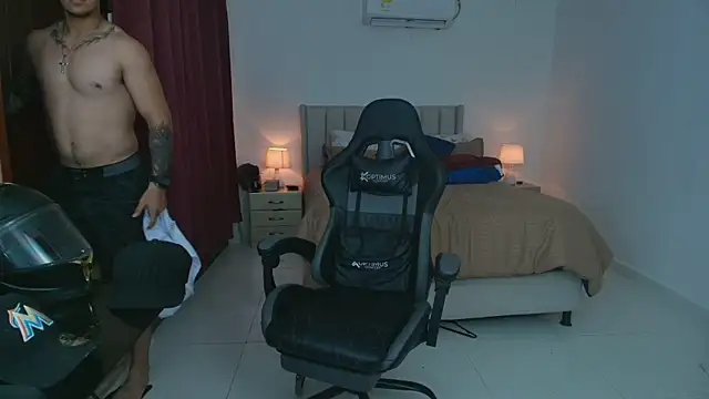 Mrbig_maximo লাইভ XXX চ্যাট