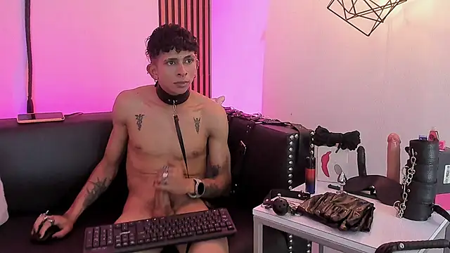 Maximoking26 webkamerás műsora
