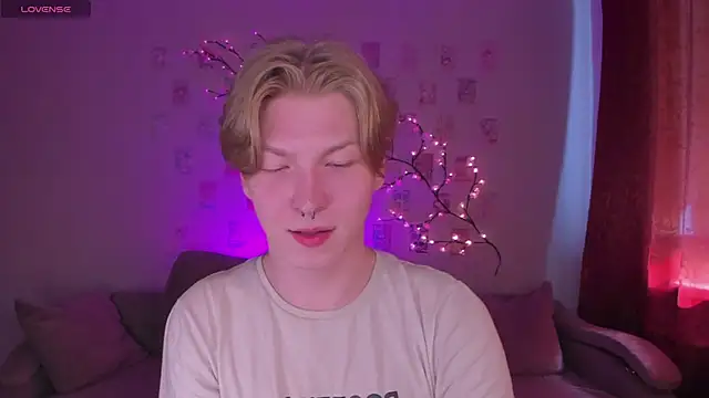 TheMikeSever Pertunjukan Webcam