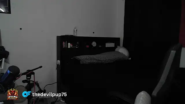Czat XXX na żywo – DevilPup75_