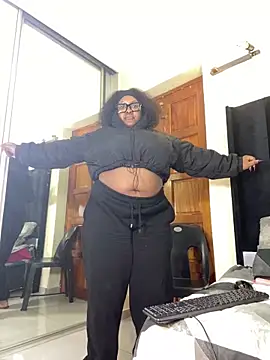 צ'אט XXX בשידור חי של SubmissiveBabe01