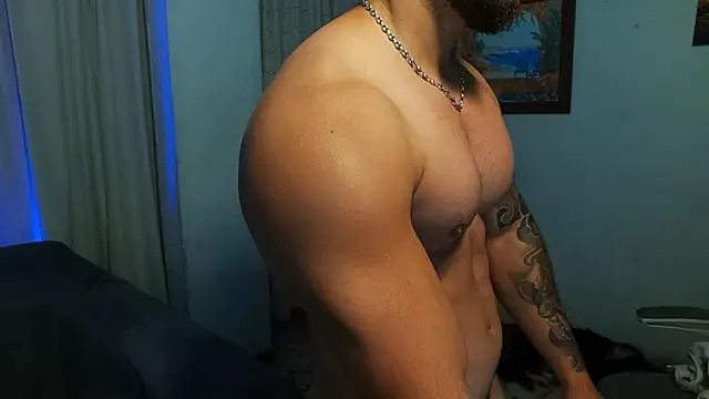 bradley_martinezのライブXXXチャット