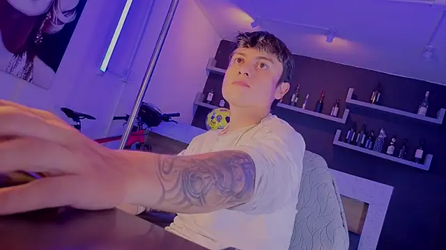 angel_still_ Chat XXX live