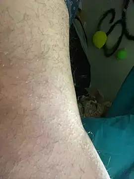 XXX chat uživo modela GusanoDelicioso