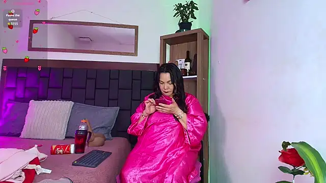 EllenaBoobs_ 现场XXX聊天
