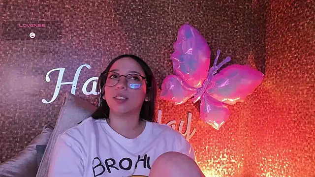 Apartment28 Live XXX-chat
