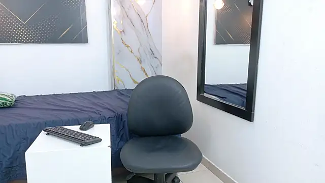 KingOfTemptation Live XXX-chat