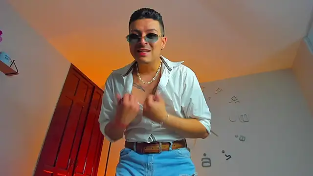 Živý XXX chat Leo_Hunt_