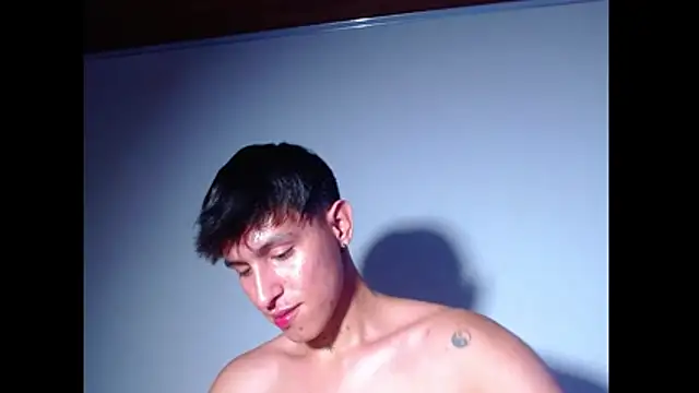 rowanbig Chat XXX live