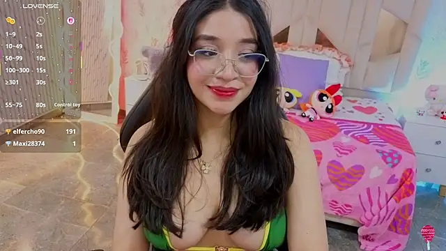 MARIANA_TAY1のライブXXXチャット