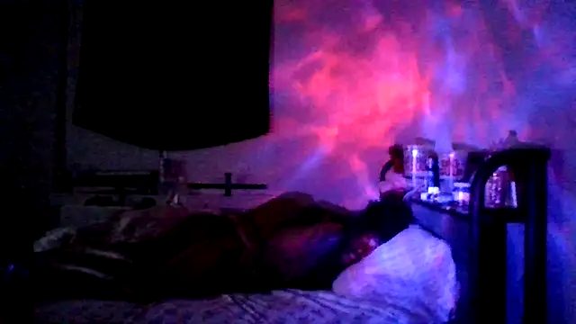 Chatroom XXX en direct de BedazedFirefly