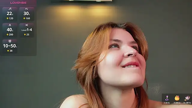 LeyaBloomのライブXXXチャット