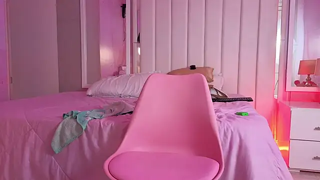 Alyana_Skinny 现场XXX聊天