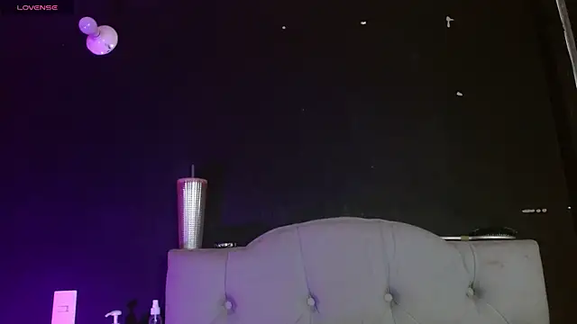 Red-moon1 Chat XXX in diretta