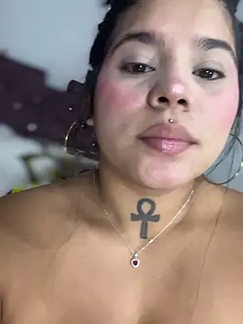 Bianca__69 – Naživo XXX chat